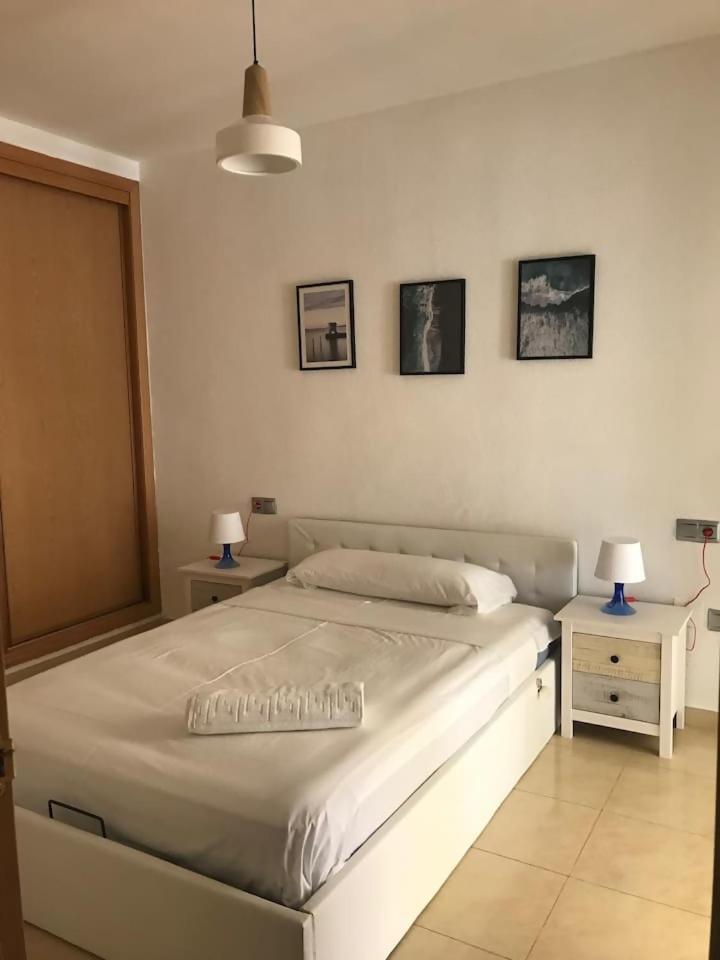 Espectacular Residencial En 1A Linea Con Piscina Apartment Бенахарафе Екстериор снимка