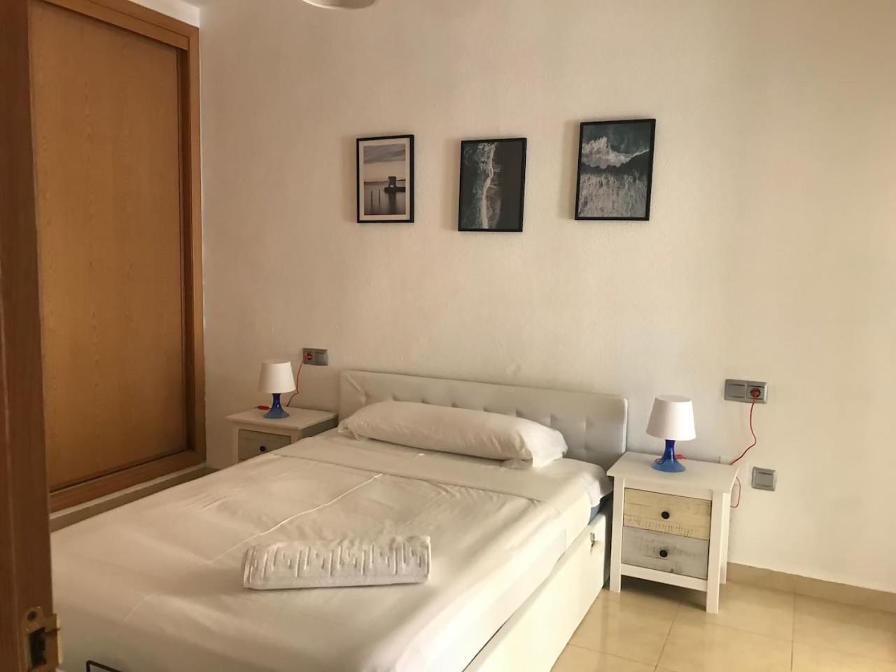 Espectacular Residencial En 1A Linea Con Piscina Apartment Бенахарафе Екстериор снимка