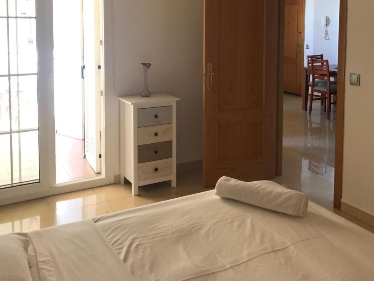 Espectacular Residencial En 1A Linea Con Piscina Apartment Бенахарафе Екстериор снимка