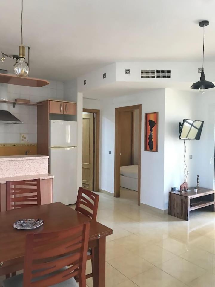 Espectacular Residencial En 1A Linea Con Piscina Apartment Бенахарафе Екстериор снимка