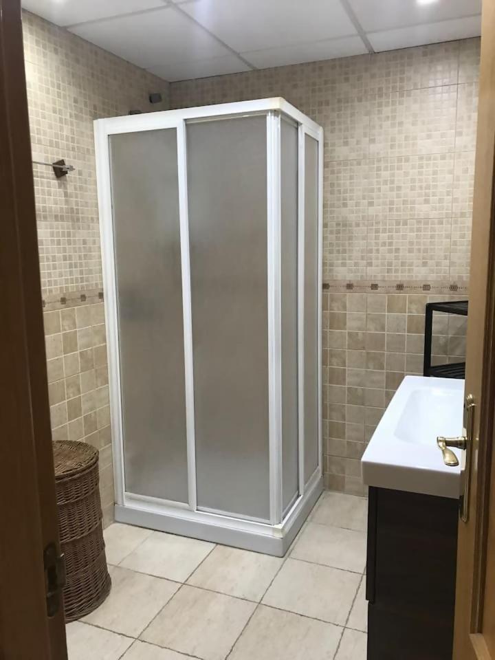 Espectacular Residencial En 1A Linea Con Piscina Apartment Бенахарафе Екстериор снимка