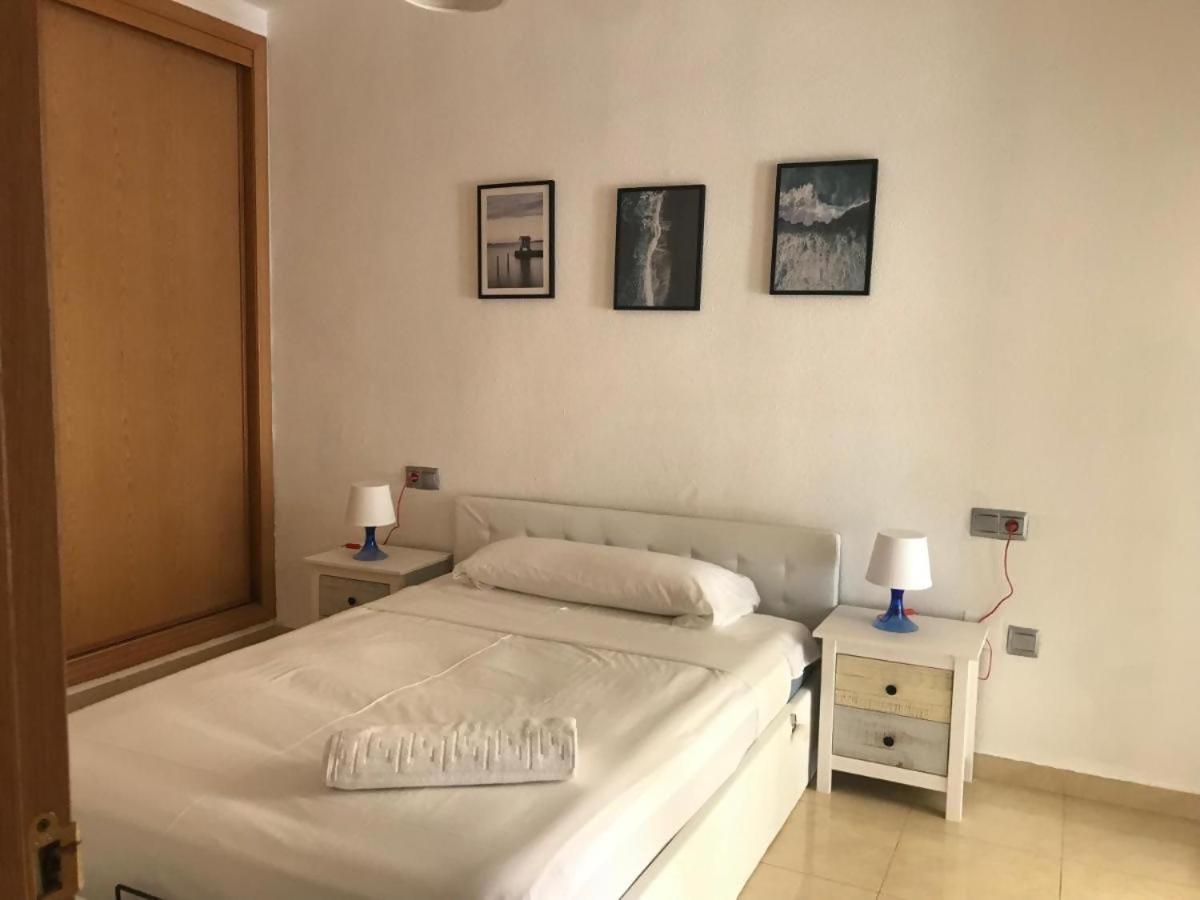 Espectacular Residencial En 1A Linea Con Piscina Apartment Бенахарафе Екстериор снимка