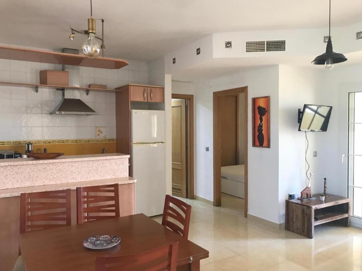 Espectacular Residencial En 1A Linea Con Piscina Apartment Бенахарафе Екстериор снимка